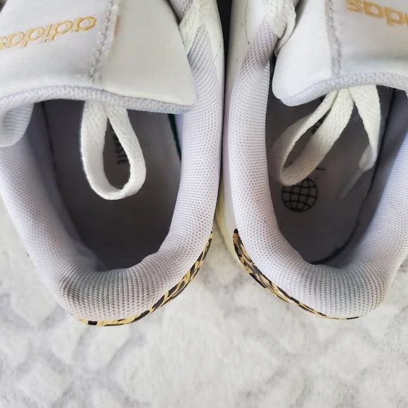 Women's Adidas White Advantage Sneakers - Picture 7 of 11